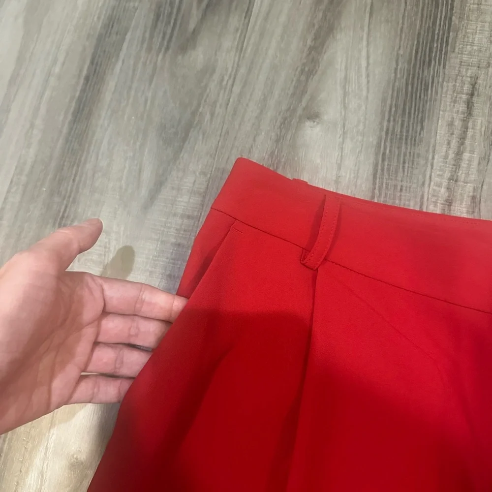 Alice + Olivia Bold Red Wide-Leg Pants 8 - Picture 7 of 8